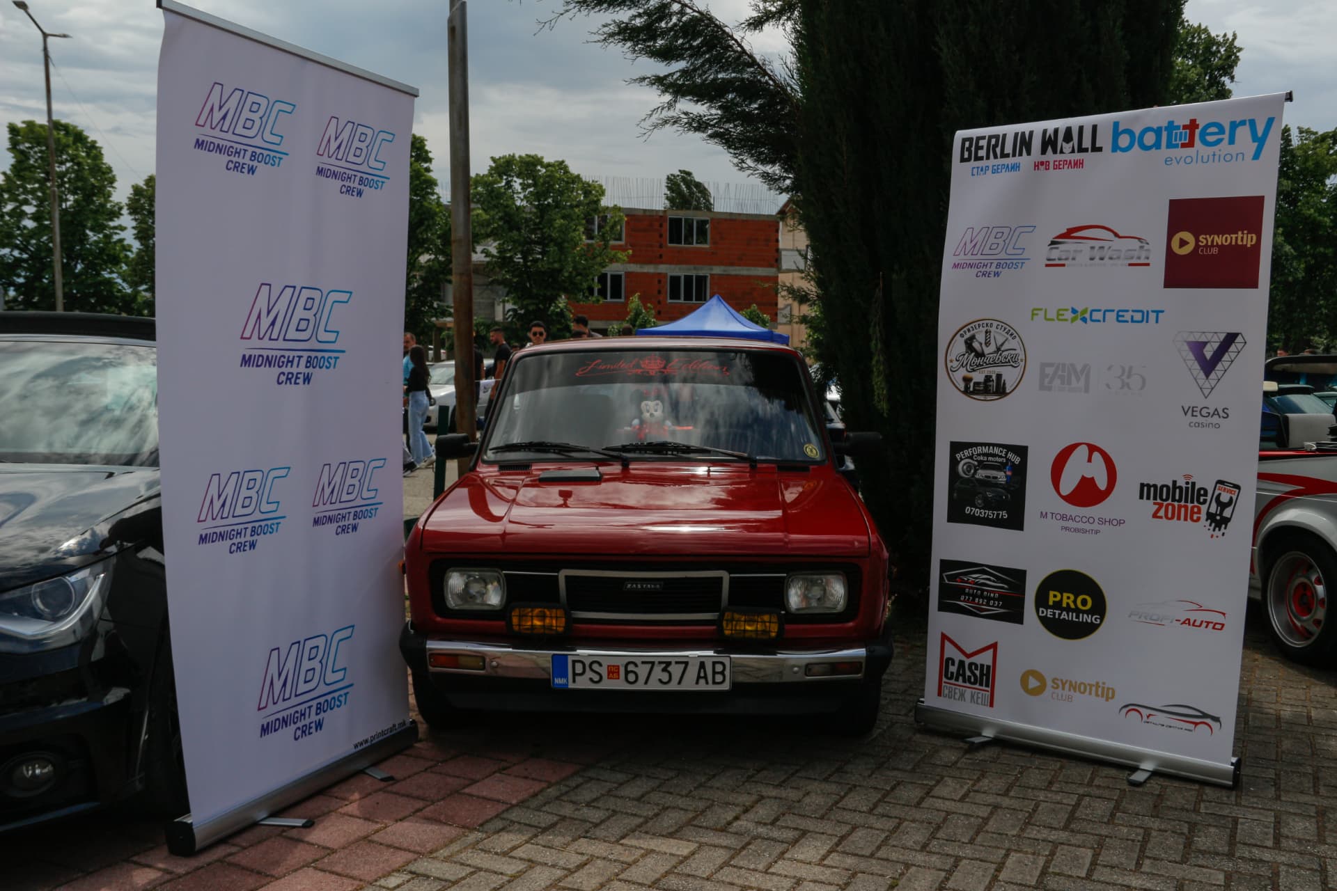 Red Zastava Skala between MBC banners