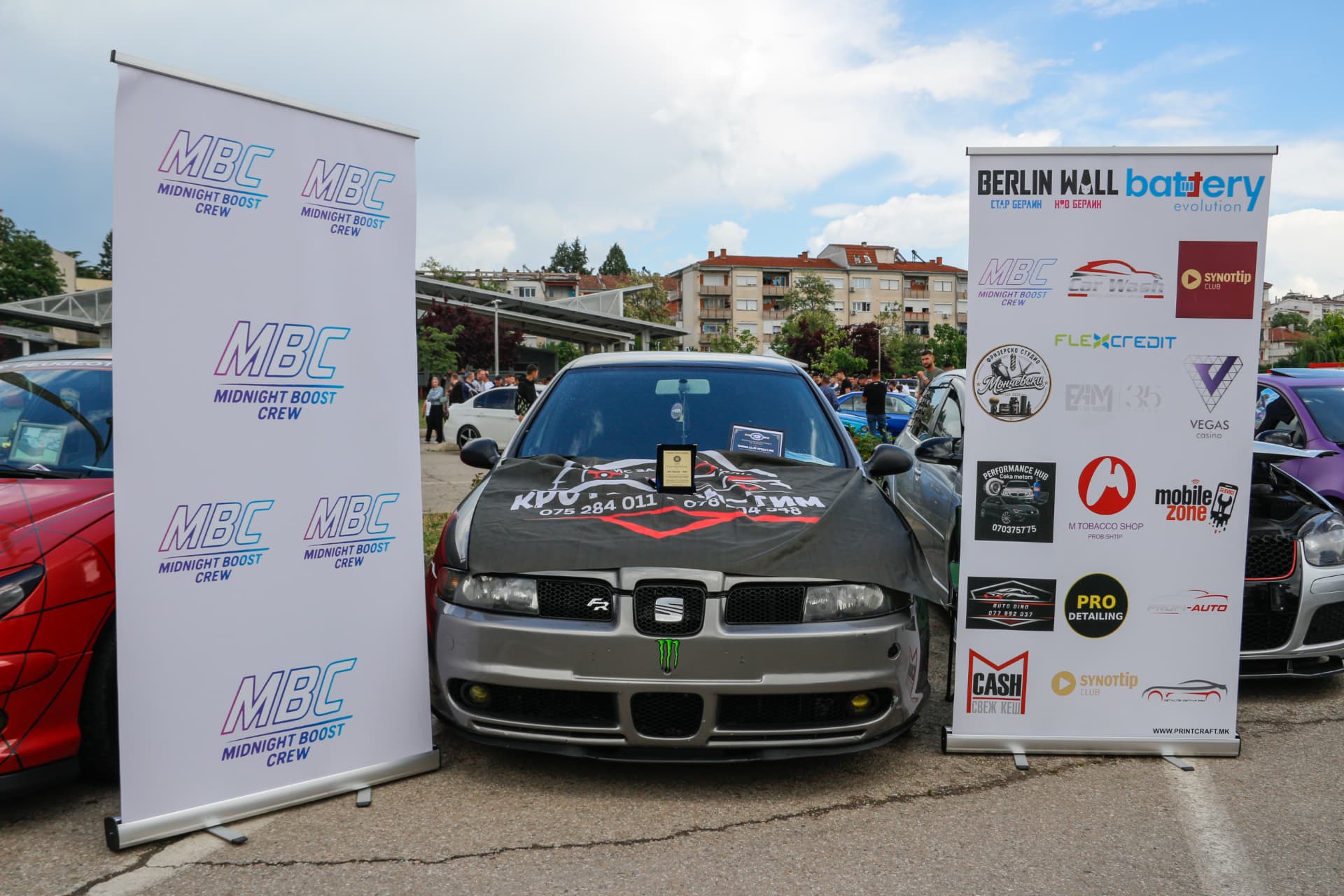 Silver Seat Toledo with club banner on hood
