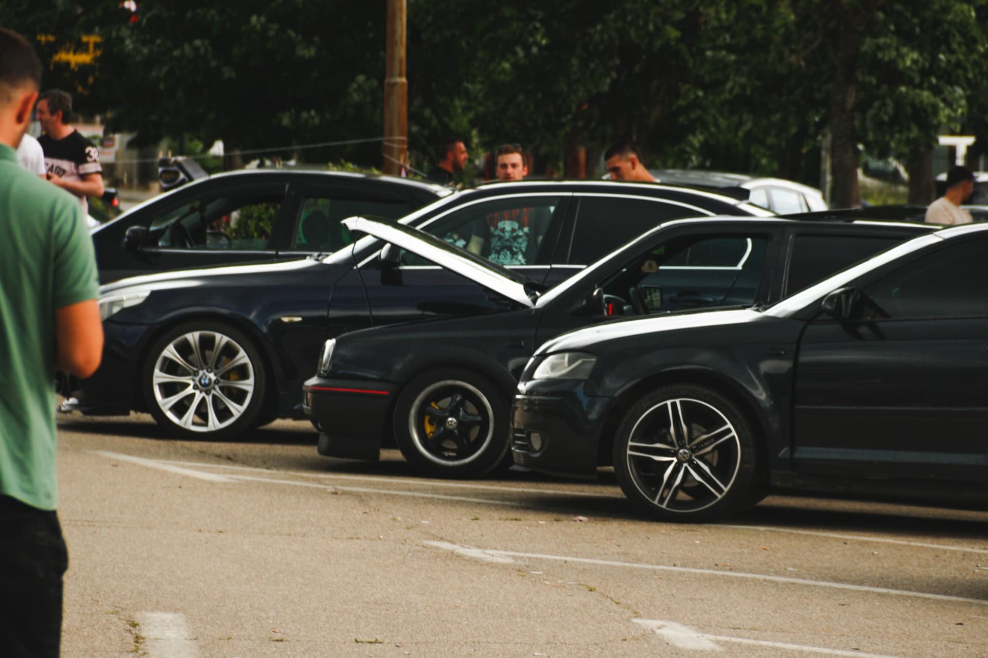 Cars lined up at the MBC meet